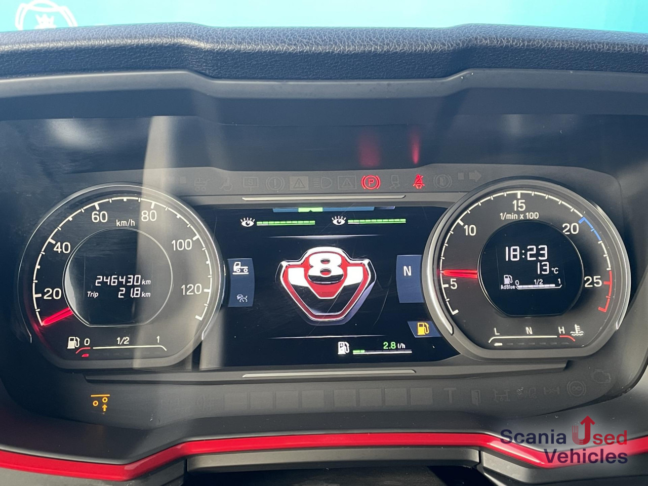 SCANIA S 660 A6x2/4NB V8 RETARDER FULL AIR 8T DIFF-L LED - Cabeza tractora: foto 5 SCANIA S 660 A6x2/4NB V8 RETARDER FULL AIR 8T DIFF-L LED - Cabeza tractora: foto 5