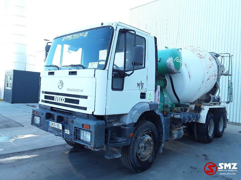 Iveco Eurotrakker 260 E 34 manual pump - Camión hormigonera: foto 2 Iveco Eurotrakker 260 E 34 manual pump - Camión hormigonera: foto 2