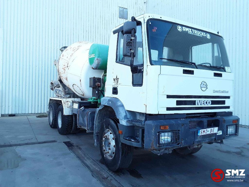 Iveco Eurotrakker 260 E 34 manual pump - Camión hormigonera: foto 1 Iveco Eurotrakker 260 E 34 manual pump - Camión hormigonera: foto 1