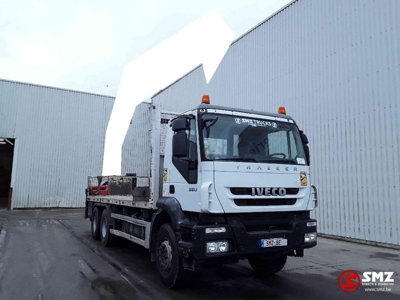 Iveco Trakker 360 6x4 manual chassis - Camión caja abierta, Camión grúa: foto 1 Iveco Trakker 360 6x4 manual chassis - Camión caja abierta, Camión grúa: foto 1