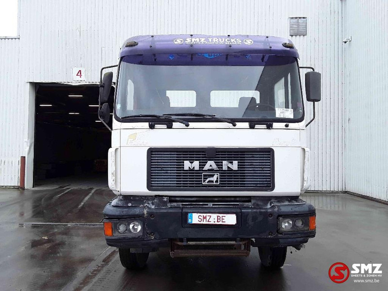 MAN 33.343 6x4 chassis - Camión chasis: foto 2 MAN 33.343 6x4 chassis - Camión chasis: foto 2