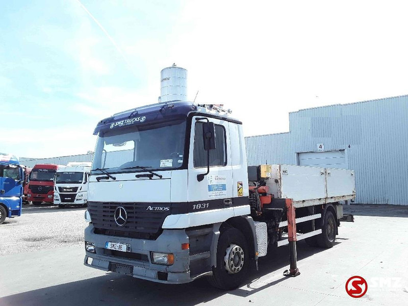 Mercedes-Benz Actros 1831 165000km lames - Camión caja abierta: foto 3 Mercedes-Benz Actros 1831 165000km lames - Camión caja abierta: foto 3