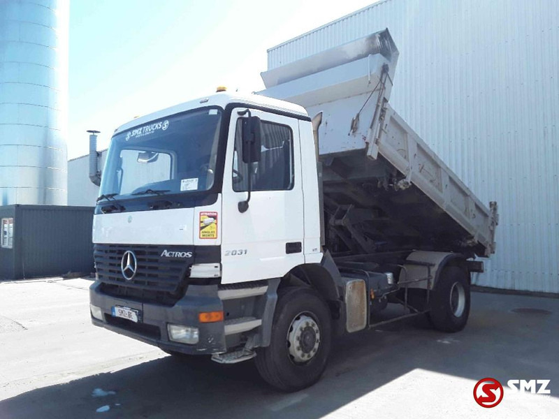 Mercedes-Benz Actros 2031 Lames manual - Camión volquete: foto 3 Mercedes-Benz Actros 2031 Lames manual - Camión volquete: foto 3