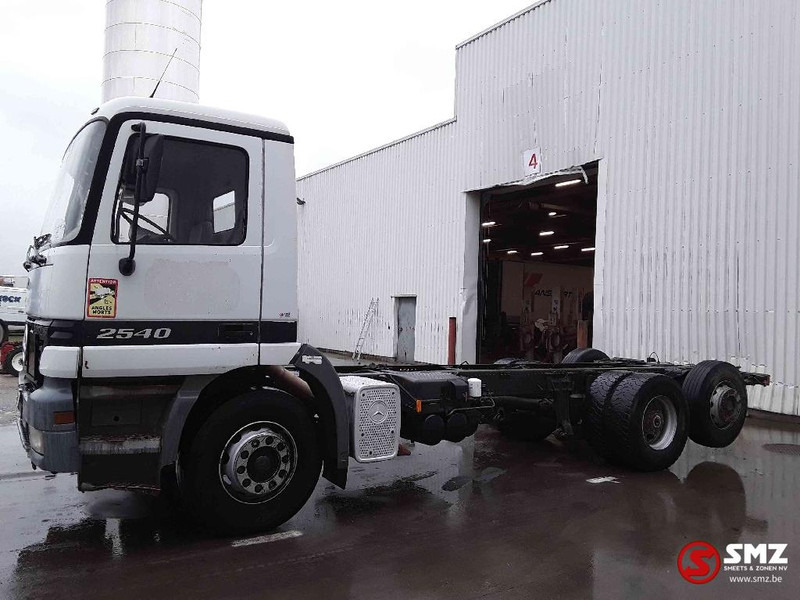 Mercedes-Benz Actros 2540 6x2 francais - Camión chasis: foto 5 Mercedes-Benz Actros 2540 6x2 francais - Camión chasis: foto 5