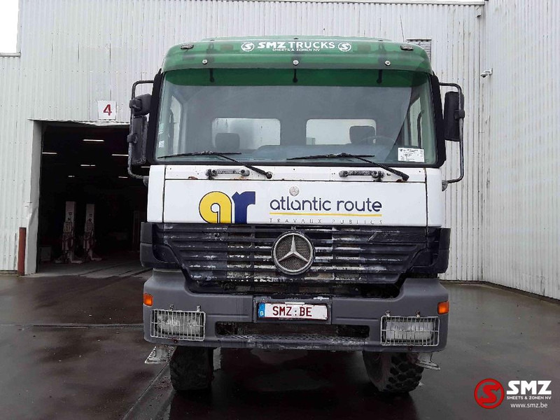 Mercedes-Benz Actros 3335 6x6 88000km manual - Bomba de hormigón: foto 2 Mercedes-Benz Actros 3335 6x6 88000km manual - Bomba de hormigón: foto 2