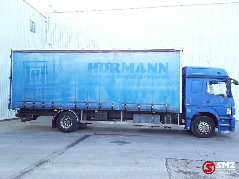 Mercedes-Benz Axor 1833 - Camión lona: foto 4 Mercedes-Benz Axor 1833 - Camión lona: foto 4