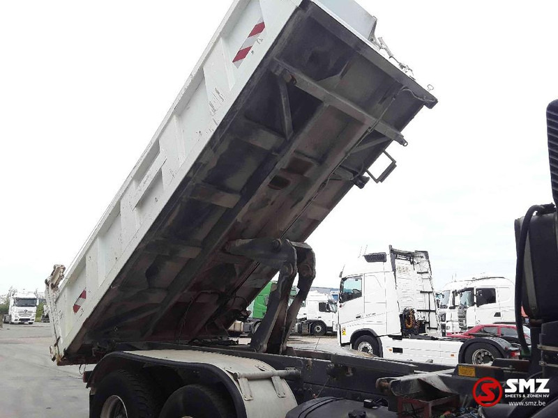 Camión volquete Renault Kerax 320: foto 12