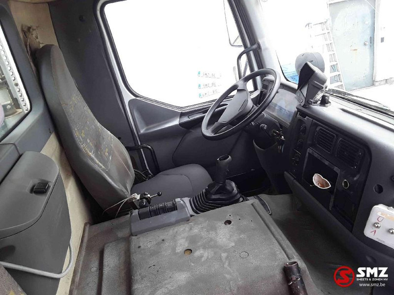 Camión volquete Renault Kerax 320: foto 6