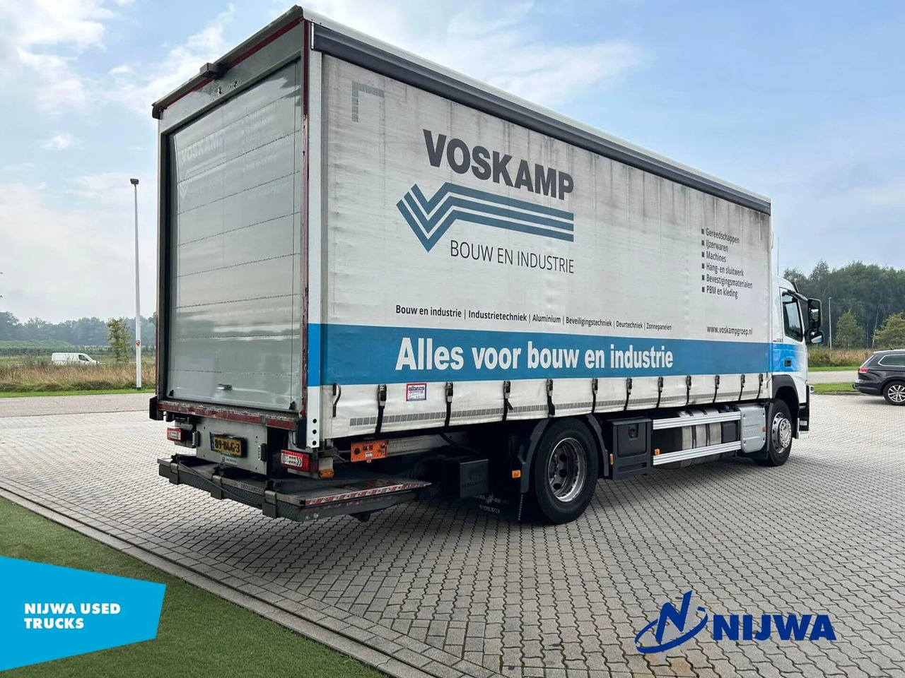 Volvo FM 330 Schuifzeil + Laadklep - Camión lona: foto 3 Volvo FM 330 Schuifzeil + Laadklep - Camión lona: foto 3