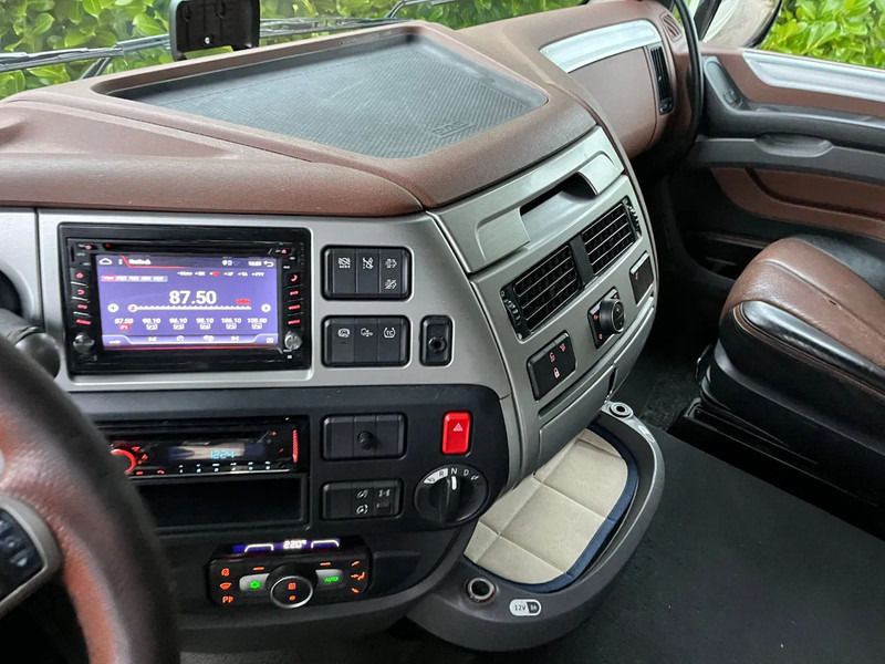 Cabeza tractora DAF XF 530 FT SSC Euro6: foto 9