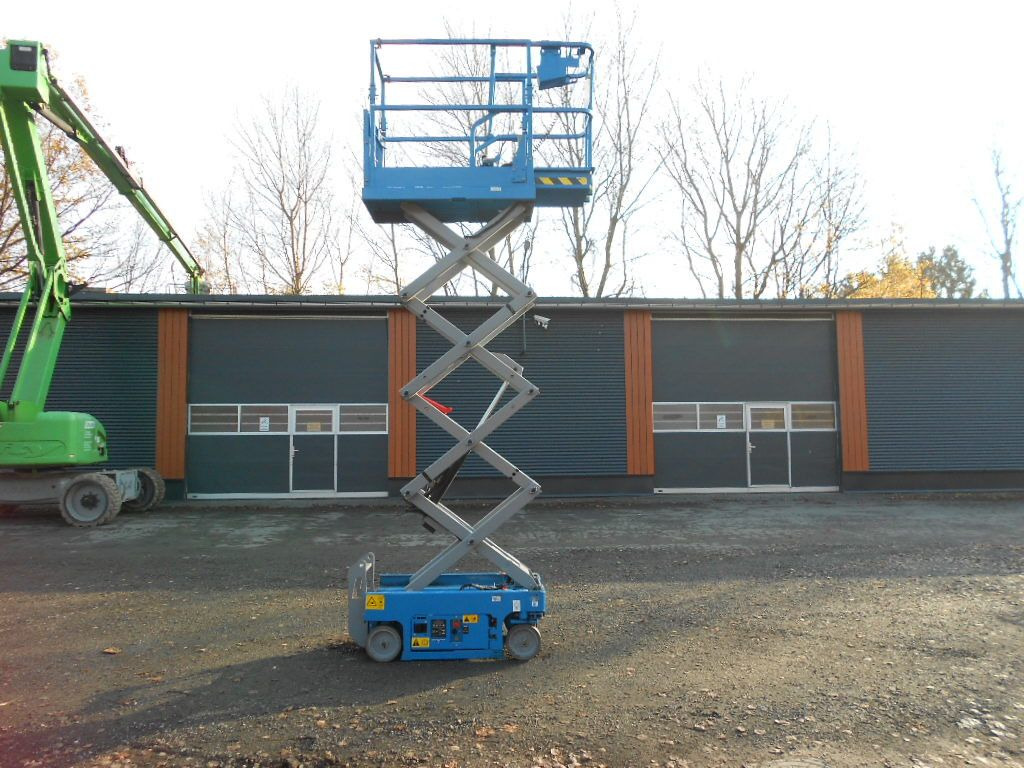 Genie GS 1330, Scherenarbeitsbühne Genie 5,9 m - Plataforma de tijeras: foto 1 Genie GS 1330, Scherenarbeitsbühne Genie 5,9 m - Plataforma de tijeras: foto 1