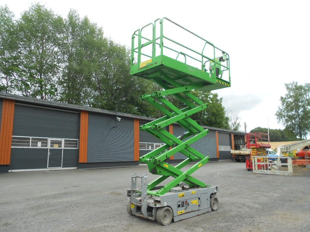 Genie GS 2646, Scherenarbeitsbühne Genie 9,9 m - Plataforma de tijeras: foto 2 Genie GS 2646, Scherenarbeitsbühne Genie 9,9 m - Plataforma de tijeras: foto 2