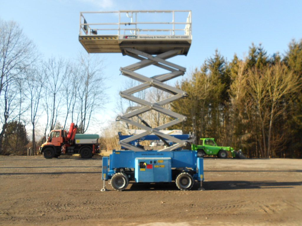 Genie GS4069BE, Hybrid, Allrad, Stützen, AH 14 m - Plataforma de tijeras: foto 5 Genie GS4069BE, Hybrid, Allrad, Stützen, AH 14 m - Plataforma de tijeras: foto 5