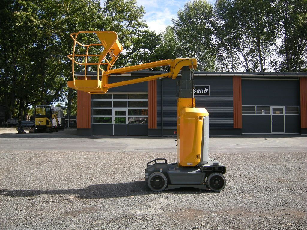 Haulotte Arbeitsbühne Haulotte Star 10, AH  10 m - Camión con plataforma elevadora: foto 1 Haulotte Arbeitsbühne Haulotte Star 10, AH  10 m - Camión con plataforma elevadora: foto 1