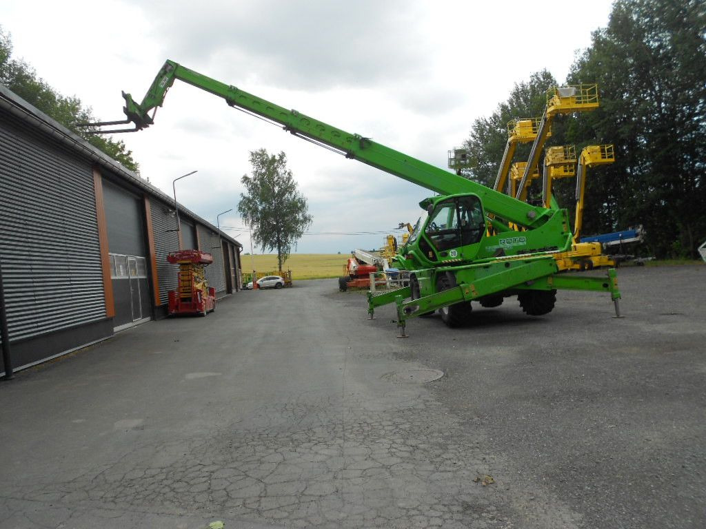 Merlo RT 4025 Roto 45.21 MCSS - Manipulador telescópico: foto 3 Merlo RT 4025 Roto 45.21 MCSS - Manipulador telescópico: foto 3