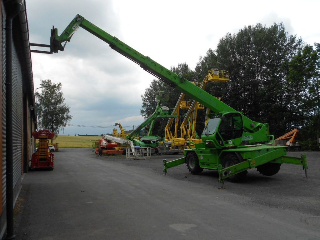 Merlo RT 4025 Roto 45.21 MCSS - Manipulador telescópico: foto 2 Merlo RT 4025 Roto 45.21 MCSS - Manipulador telescópico: foto 2