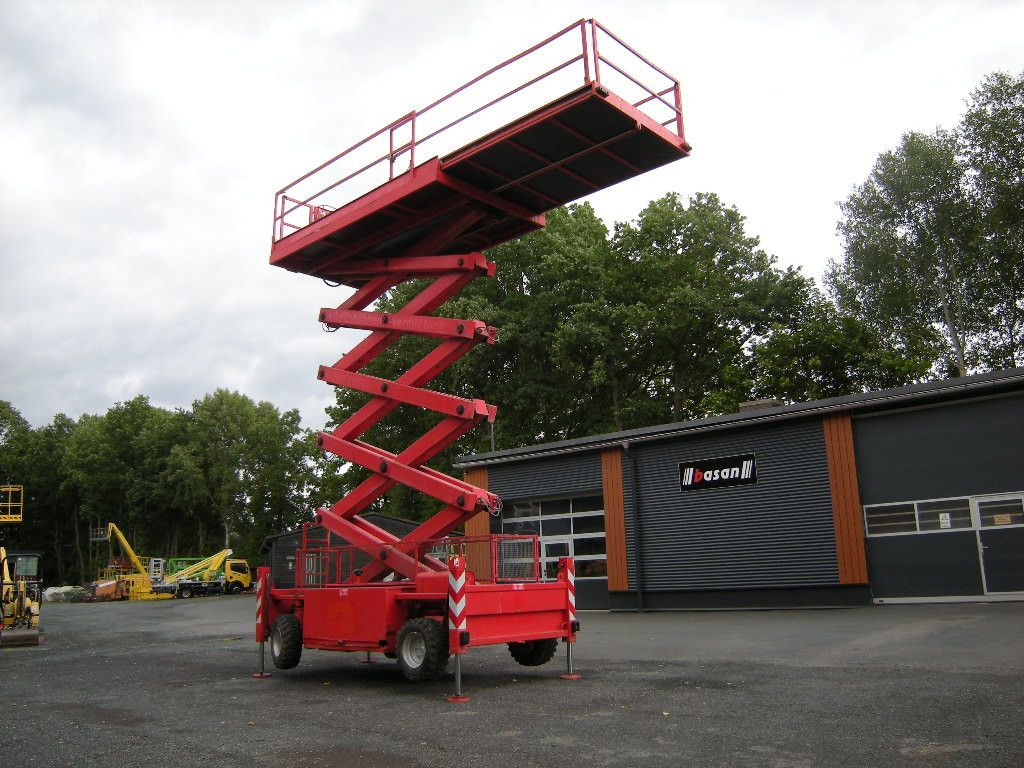 Scherenarbeitsbühne Liftlux SL172-24D4WD,S AH 19 - Camión con plataforma elevadora: foto 1 Scherenarbeitsbühne Liftlux SL172-24D4WD,S AH 19 - Camión con plataforma elevadora: foto 1
