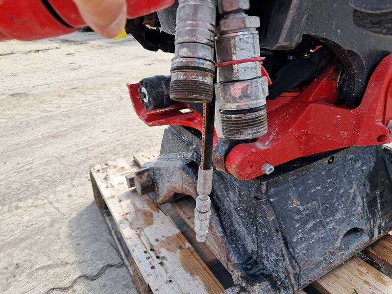 Implemento para Maquinaria de construcción ROTOTILT R4: foto 7 Implemento para Maquinaria de construcción ROTOTILT R4: foto 7