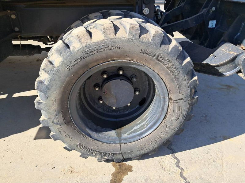 Komatsu PW98MR-11E0 - Excavadora de ruedas: foto 3 Komatsu PW98MR-11E0 - Excavadora de ruedas: foto 3