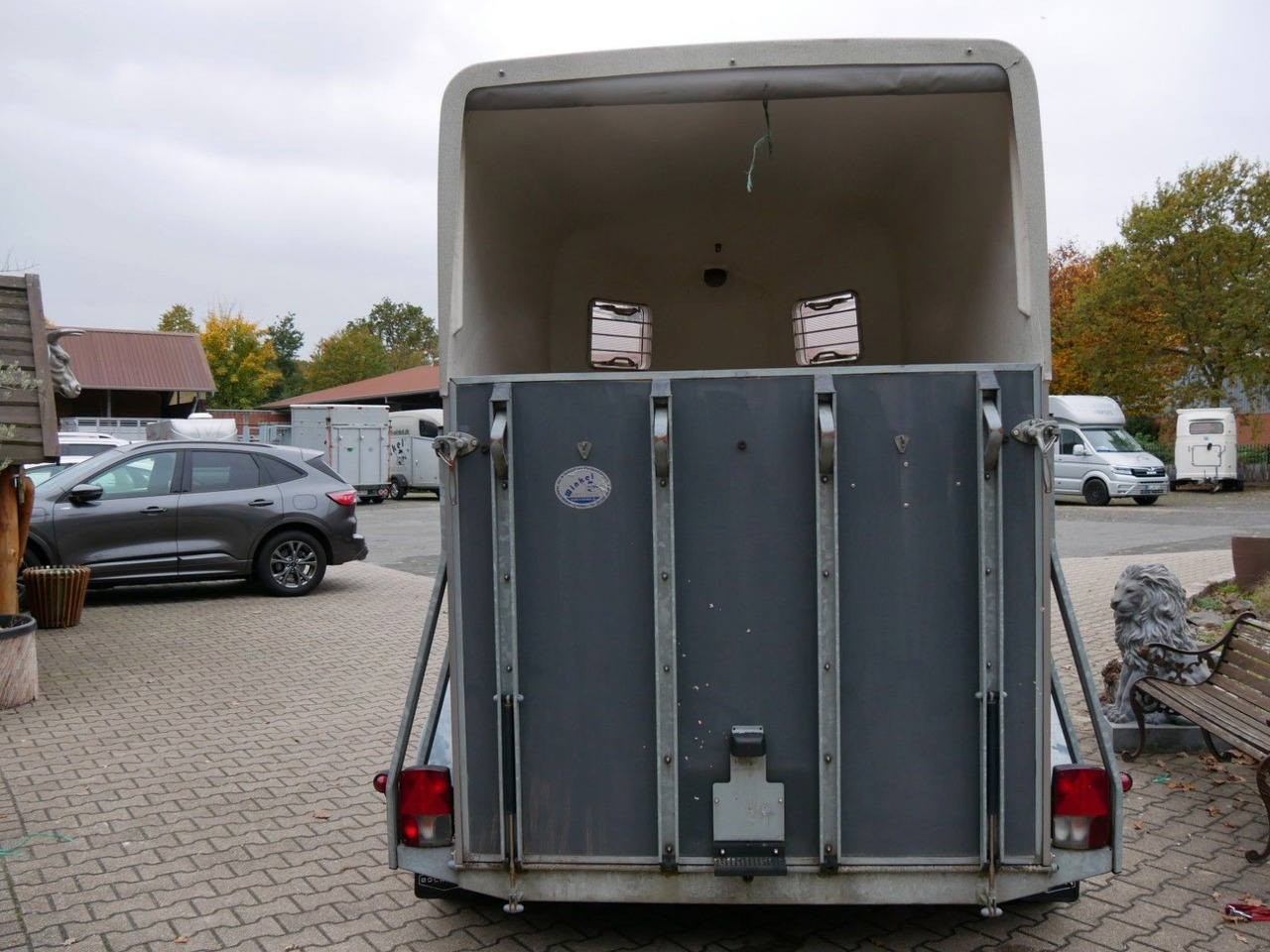 Böckmann Duo Esprit mit Sattelkammer - Remolque transporte de ganado: foto 3 Böckmann Duo Esprit mit Sattelkammer - Remolque transporte de ganado: foto 3