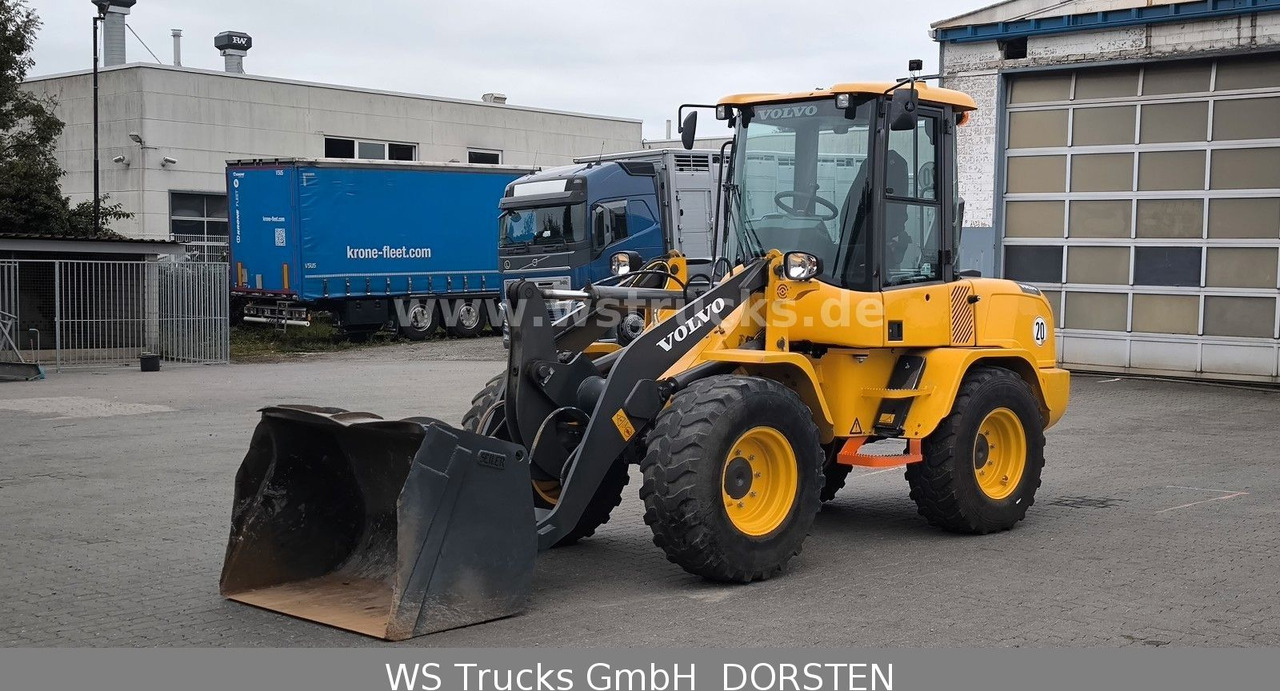 Volvo Radlader L 35 G - Cargadora de ruedas: foto 2 Volvo Radlader L 35 G - Cargadora de ruedas: foto 2