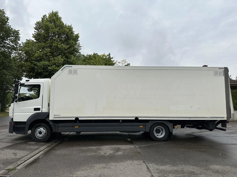 Mercedes-Benz Atego 1223 2 x L Koffer LBW Klima Euro 6 - Camión: foto 2 Mercedes-Benz Atego 1223 2 x L Koffer LBW Klima Euro 6 - Camión: foto 2