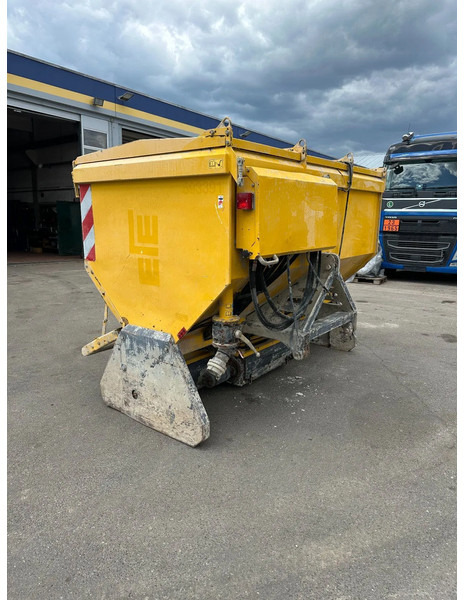 Diversen Streumaster SW3 FC Kalkstreuer 3 m³ - Estabilizador de suelos: foto 5 Diversen Streumaster SW3 FC Kalkstreuer 3 m³ - Estabilizador de suelos: foto 5