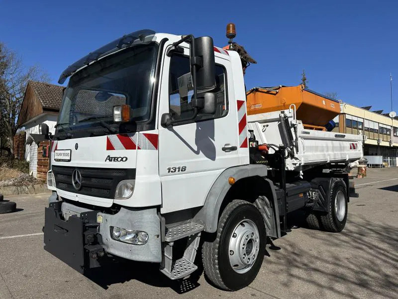 Mercedes-Benz Atego 1318 5 x AK Allrad Kran Palfinger 7001 - Camión volquete, Camión grúa: foto 4 Mercedes-Benz Atego 1318 5 x AK Allrad Kran Palfinger 7001 - Camión volquete, Camión grúa: foto 4