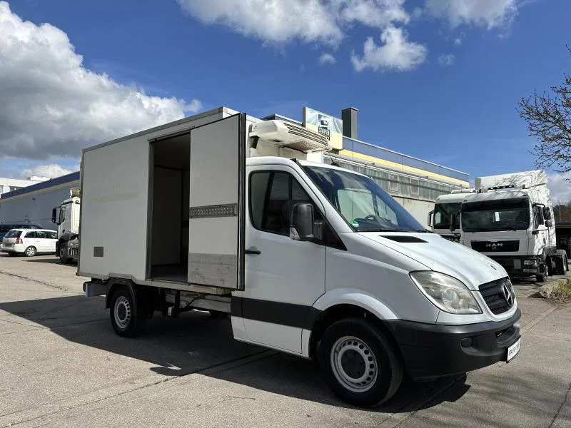 Mercedes-Benz Sprinter 315 CDI Kühlfahrzeug TK V 300 D+E Seitentüre - Furgoneta frigorifica: foto 2 Mercedes-Benz Sprinter 315 CDI Kühlfahrzeug TK V 300 D+E Seitentüre - Furgoneta frigorifica: foto 2