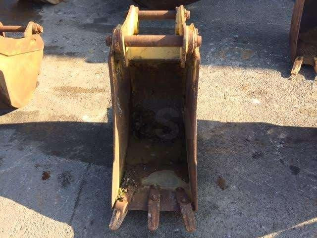 CATERPILLAR 430mm - type tractopelle - Cazo para excavadora: foto 3 CATERPILLAR 430mm - type tractopelle - Cazo para excavadora: foto 3