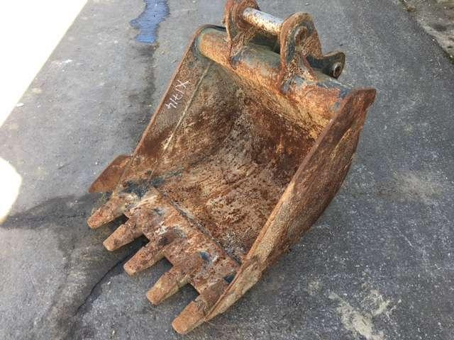 HYUNDAI Robex 55-7 - 700mm - Axes 45mm - Cazo para excavadora: foto 1 HYUNDAI Robex 55-7 - 700mm - Axes 45mm - Cazo para excavadora: foto 1