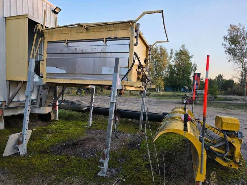 SALEUSE + LAME A NEIGE - Cuchilla quitanieves, Esparcidor de sal: foto 2 SALEUSE + LAME A NEIGE - Cuchilla quitanieves, Esparcidor de sal: foto 2