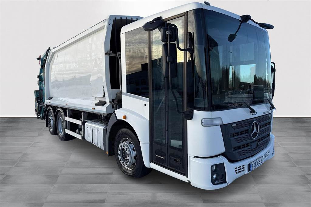 Mercedes-Benz ECONIC 2635 L ENA Norba RL-300 22H25 - Camión de basura: foto 3 Mercedes-Benz ECONIC 2635 L ENA Norba RL-300 22H25 - Camión de basura: foto 3