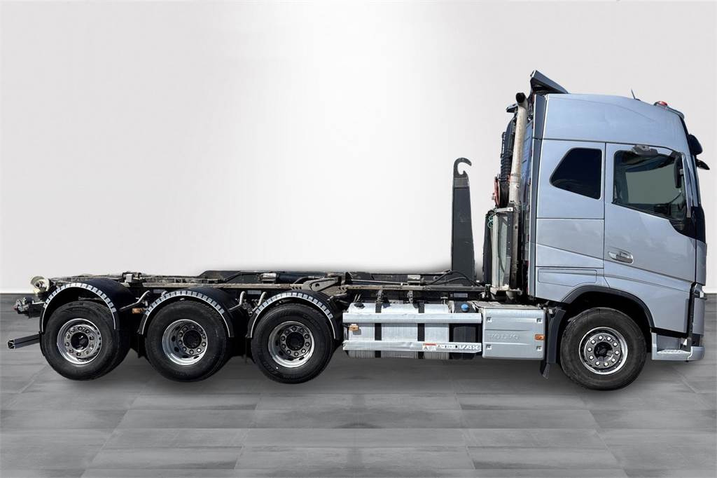 Volvo FH 16 650 - Camión multibasculante: foto 4 Volvo FH 16 650 - Camión multibasculante: foto 4