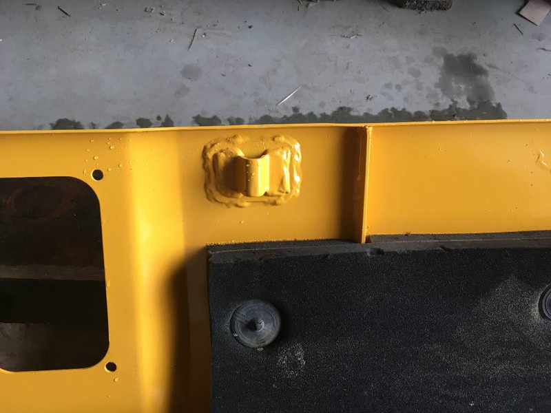 Volvo ECR 235 Werkzeugkasten 14732717 - Bastidor/ Chasis para Maquinaria de construcción: foto 5 Volvo ECR 235 Werkzeugkasten 14732717 - Bastidor/ Chasis para Maquinaria de construcción: foto 5