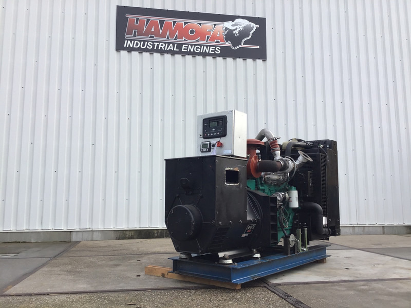 Cummins QSB4.5 GENERATOR 120 KVA USED - Generador industriale: foto 4 Cummins QSB4.5 GENERATOR 120 KVA USED - Generador industriale: foto 4