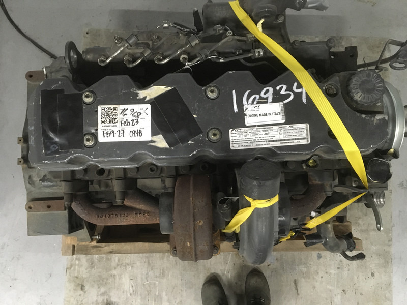 Iveco F4HFE613S*A003 FOR PARTS - Maquinaria de construcción: foto 5 Iveco F4HFE613S*A003 FOR PARTS - Maquinaria de construcción: foto 5
