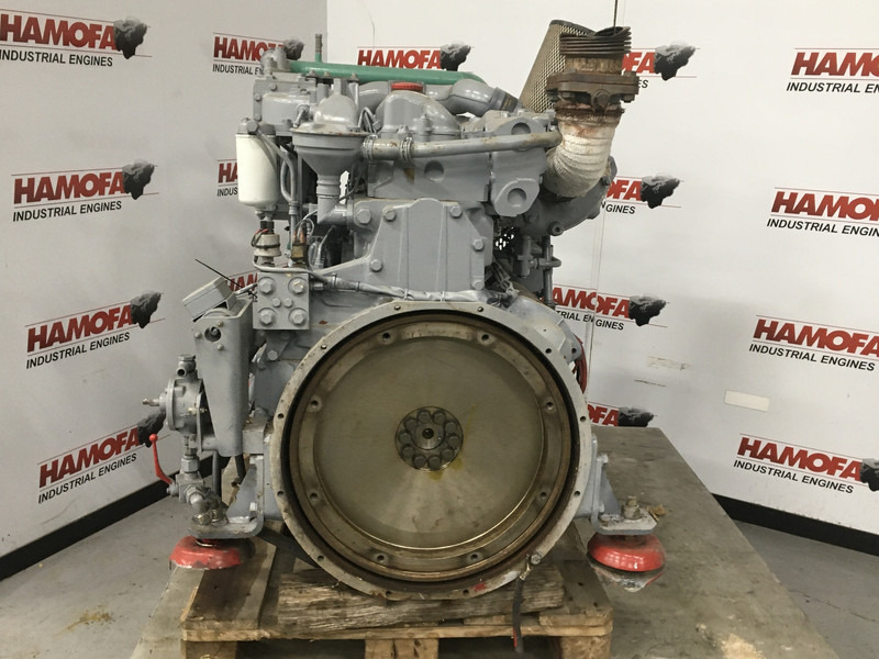 MAN D2866-LXE40 USED - Maquinaria de construcción: foto 3 MAN D2866-LXE40 USED - Maquinaria de construcción: foto 3