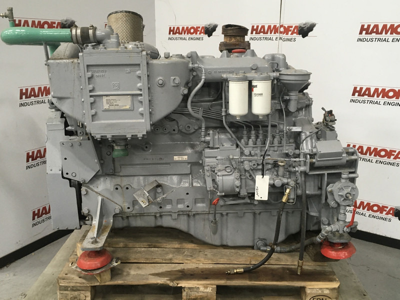 MAN D2866-LXE40 USED - Maquinaria de construcción: foto 2 MAN D2866-LXE40 USED - Maquinaria de construcción: foto 2