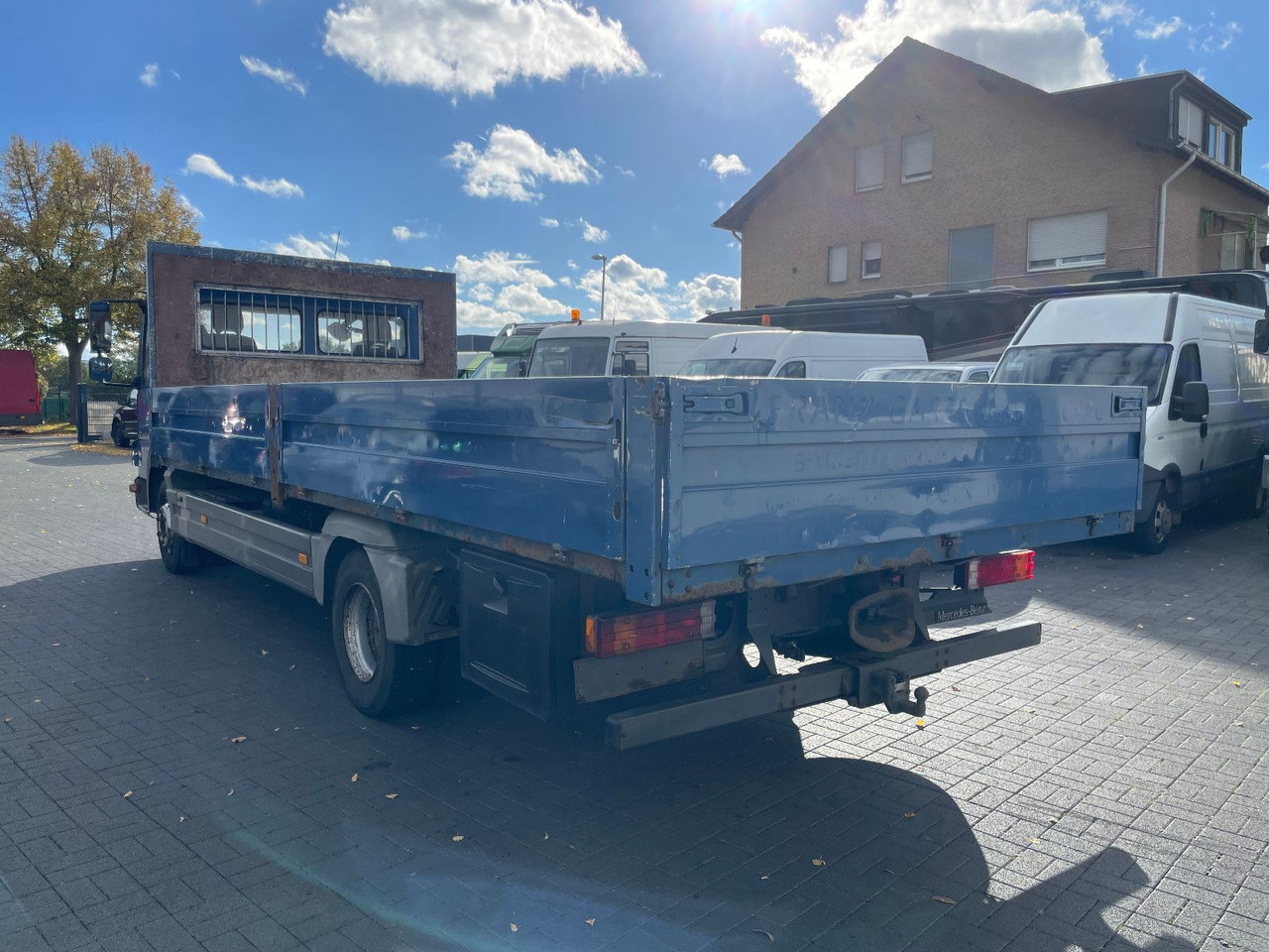 Mercedes-Benz Atego 818 Pritsche Euro 5 - Furgoneta caja abierta: foto 2 Mercedes-Benz Atego 818 Pritsche Euro 5 - Furgoneta caja abierta: foto 2