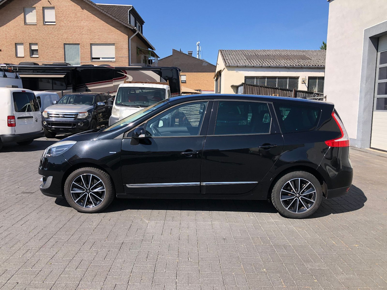 Furgoneta de pasajeros Renault Scenic  Grand 2.0 dCi 150 BOSE Edition,Automatik: foto 8
