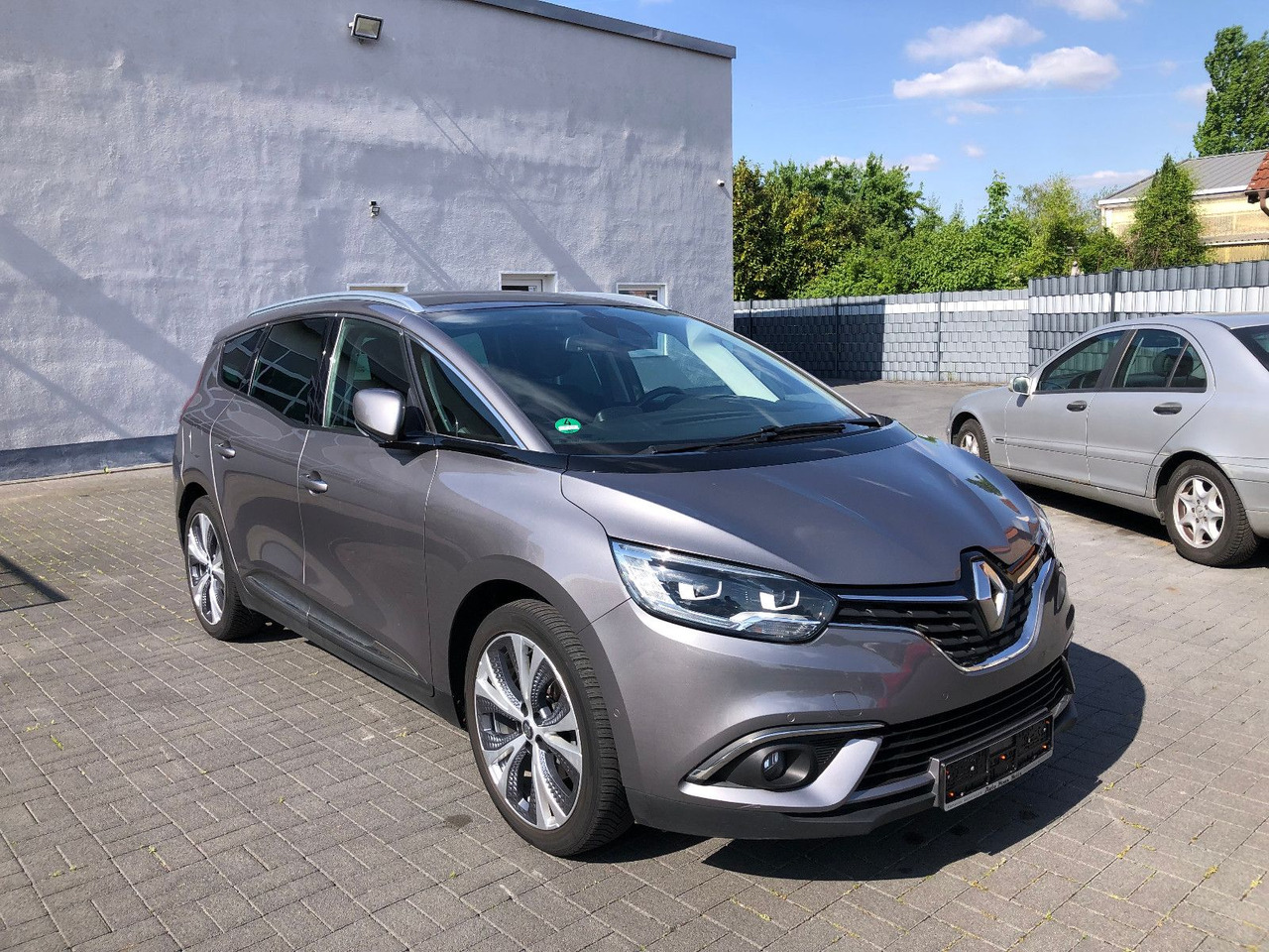 Renault Scenic IV Grand Intens - Coche: foto 1 Renault Scenic IV Grand Intens - Coche: foto 1
