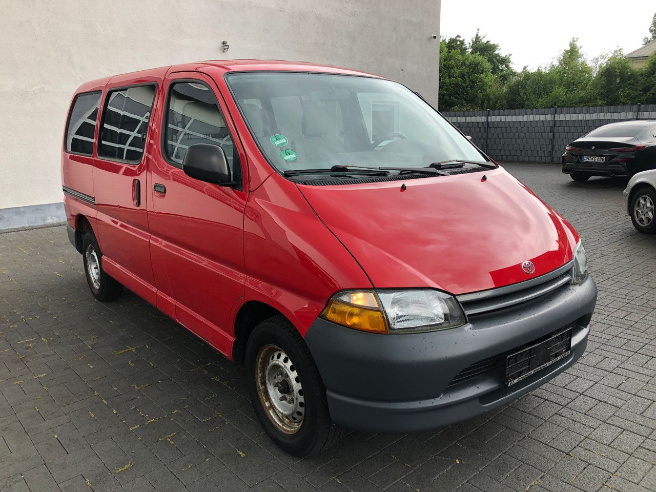 Toyota Hiace 2.7 i Benziner, 9-Sitzer, 1. Hand - Furgoneta de pasajeros: foto 1 Toyota Hiace 2.7 i Benziner, 9-Sitzer, 1. Hand - Furgoneta de pasajeros: foto 1