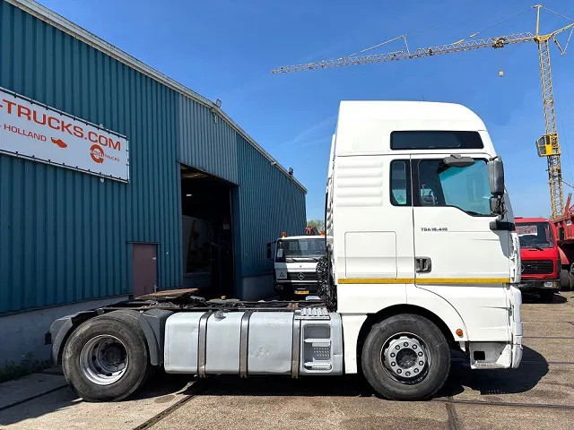 MAN TGA 18.410 FLS XXL (6-CILINDER HEADS / ZF16 MANUAL GEARBOX / ZF-INTARDER / HYDRAULIC KIT / P.T.O. / AIRCONDITIONING) - Cabeza tractora: foto 4 MAN TGA 18.410 FLS XXL (6-CILINDER HEADS / ZF16 MANUAL GEARBOX / ZF-INTARDER / HYDRAULIC KIT / P.T.O. / AIRCONDITIONING) - Cabeza tractora: foto 4