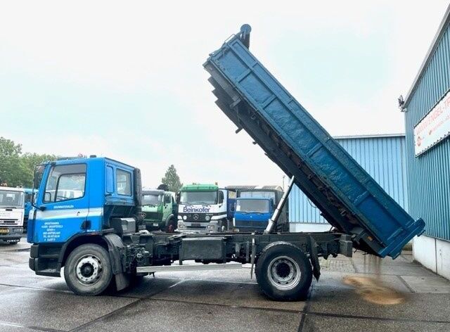 DAF 65.210 ATI 4x2 FULL STEEL KIPPER (EURO 2 / MANUAL GEARBOX / FULL STEEL SUSPENSION / P.T.O.) - Camión volquete: foto 5 DAF 65.210 ATI 4x2 FULL STEEL KIPPER (EURO 2 / MANUAL GEARBOX / FULL STEEL SUSPENSION / P.T.O.) - Camión volquete: foto 5