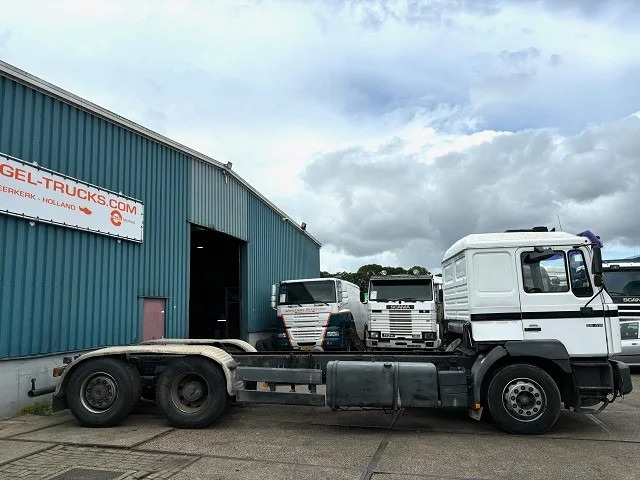 MAN 26.414 FNL-T (6-CILINDERHEADS) 6x4 CHASSIS (EURO 2 / ZF16 MANUAL GEARBOX / REDUCTION AXLES) - Camión chasis: foto 4 MAN 26.414 FNL-T (6-CILINDERHEADS) 6x4 CHASSIS (EURO 2 / ZF16 MANUAL GEARBOX / REDUCTION AXLES) - Camión chasis: foto 4
