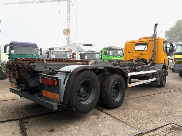 Scania P114-340 6x2 WITH MULTILIFT CONTAINERSYSTEM ONLY 80.500 KM!! ORIGINAL (10 TIRES / FULL STEEL SUSPENSION / 12 GEARS MANUAL GEARBO - Camión portacontenedore/ Intercambiable: foto 3 Scania P114-340 6x2 WITH MULTILIFT CONTAINERSYSTEM ONLY 80.500 KM!! ORIGINAL (10 TIRES / FULL STEEL SUSPENSION / 12 GEARS MANUAL GEARBO - Camión portacontenedore/ Intercambiable: foto 3