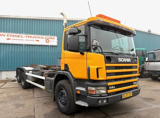 Scania P114-340 6x2 WITH MULTILIFT CONTAINERSYSTEM ONLY 80.500 KM!! ORIGINAL (10 TIRES / FULL STEEL SUSPENSION / 12 GEARS MANUAL GEARBO - Camión portacontenedore/ Intercambiable: foto 2 Scania P114-340 6x2 WITH MULTILIFT CONTAINERSYSTEM ONLY 80.500 KM!! ORIGINAL (10 TIRES / FULL STEEL SUSPENSION / 12 GEARS MANUAL GEARBO - Camión portacontenedore/ Intercambiable: foto 2