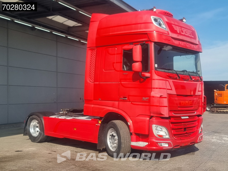 DAF XF 460 4X2 SSC Retarder 2xTanks Standklima Euro 6 - Cabeza tractora: foto 3 DAF XF 460 4X2 SSC Retarder 2xTanks Standklima Euro 6 - Cabeza tractora: foto 3