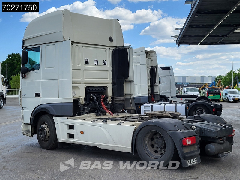DAF XF 530 4X2 BROKEN ENGINE! Retarder Standklima ACC Euro 6 - Cabeza tractora: foto 2 DAF XF 530 4X2 BROKEN ENGINE! Retarder Standklima ACC Euro 6 - Cabeza tractora: foto 2